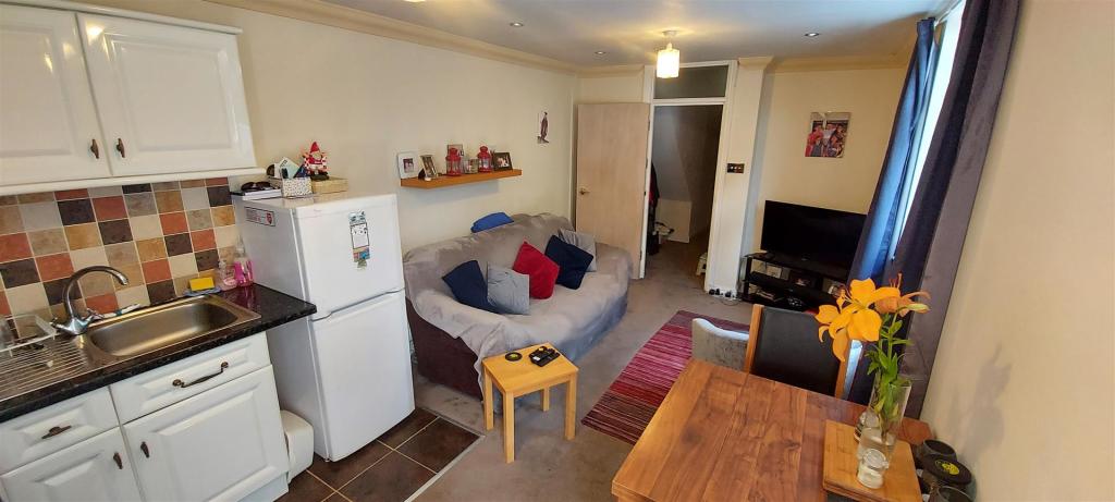 Additional property image - Brunswick Street, Canton, Cardiff