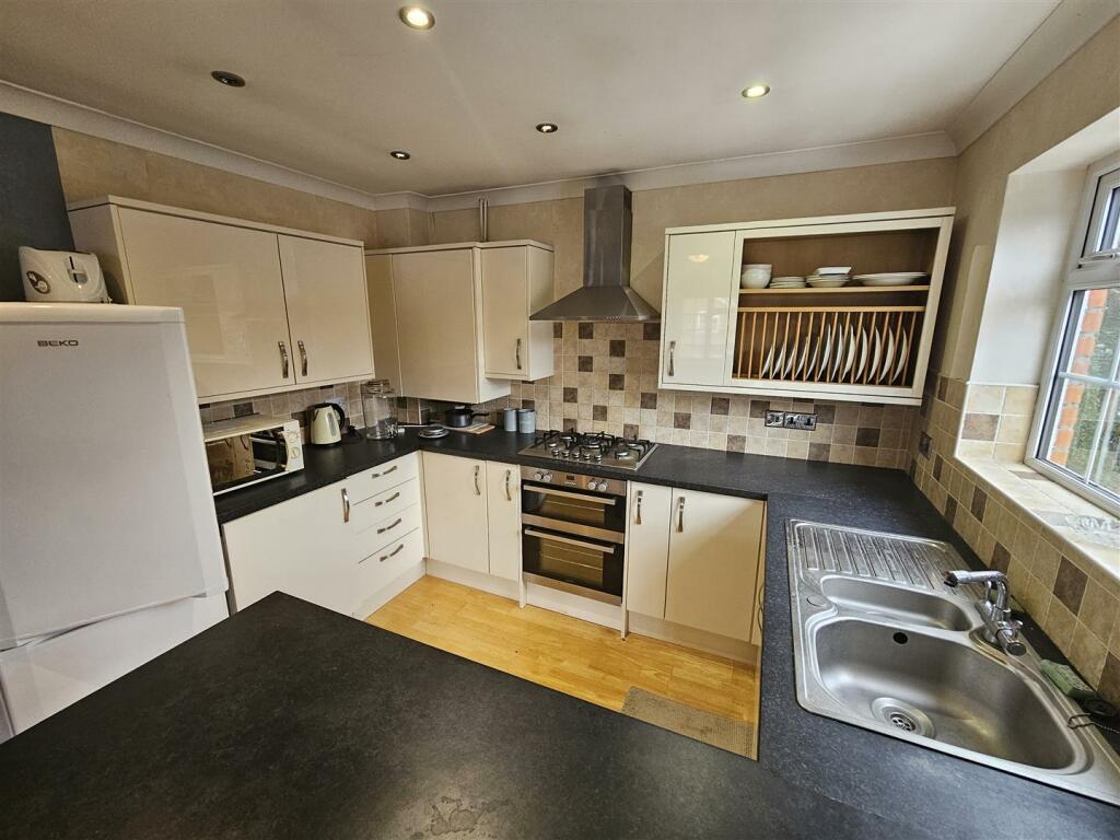Additional property image - Cae Syr Dafydd, Cardiff