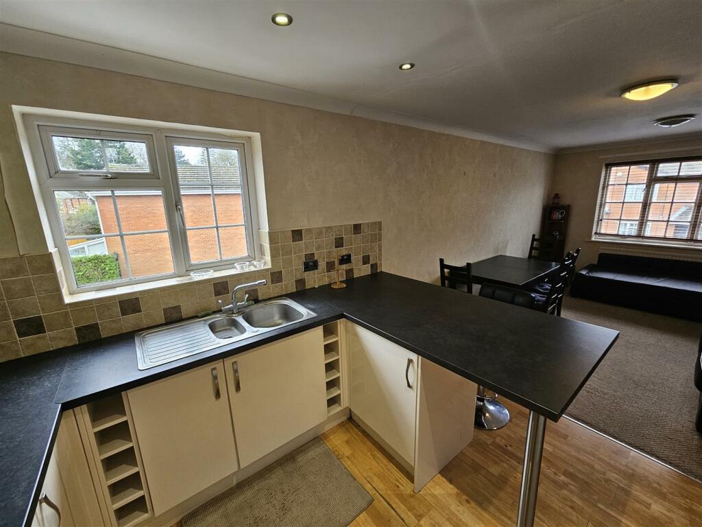 Additional property image - Cae Syr Dafydd, Cardiff
