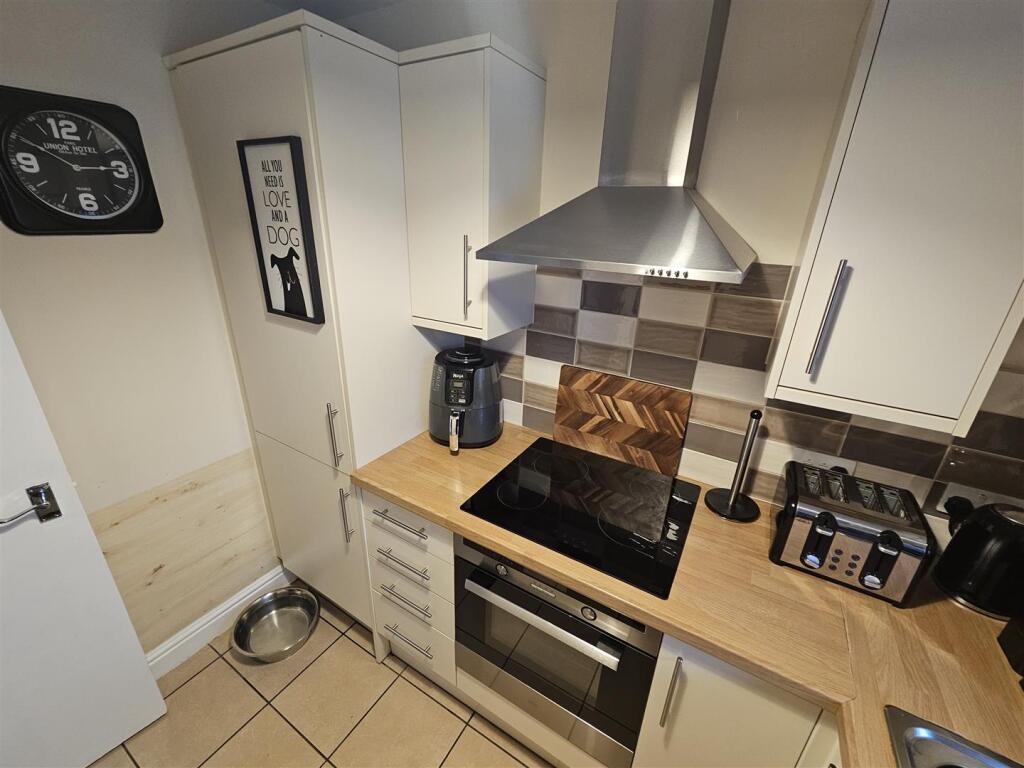 Property image - Doyle Avenue, fAIRWATER, Cardiff