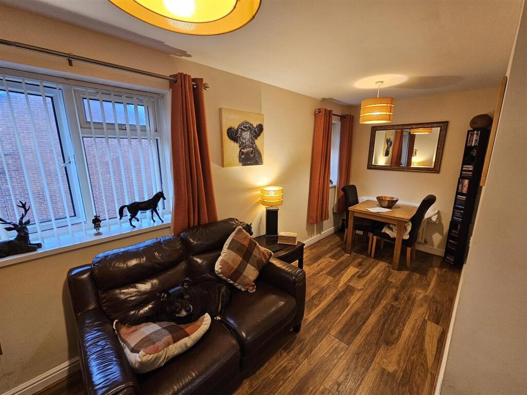 Additional property image - Doyle Avenue, fAIRWATER, Cardiff