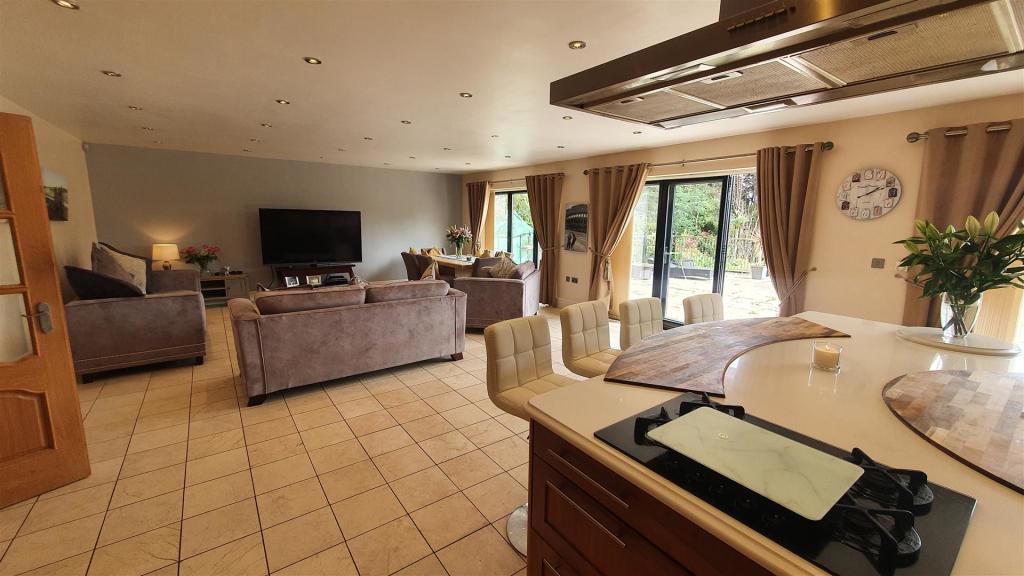 Additional property image - Hollybush Road, Cyncoed, Cardiff