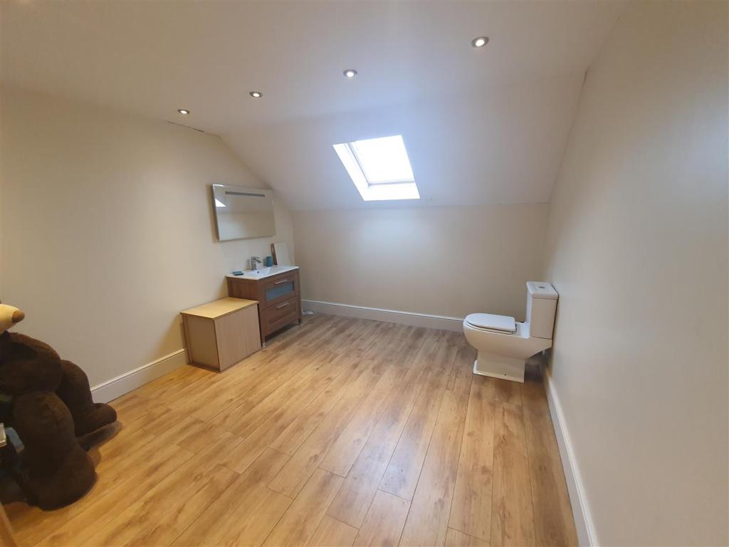 Additional property image - Hollybush Road, Cyncoed, Cardiff