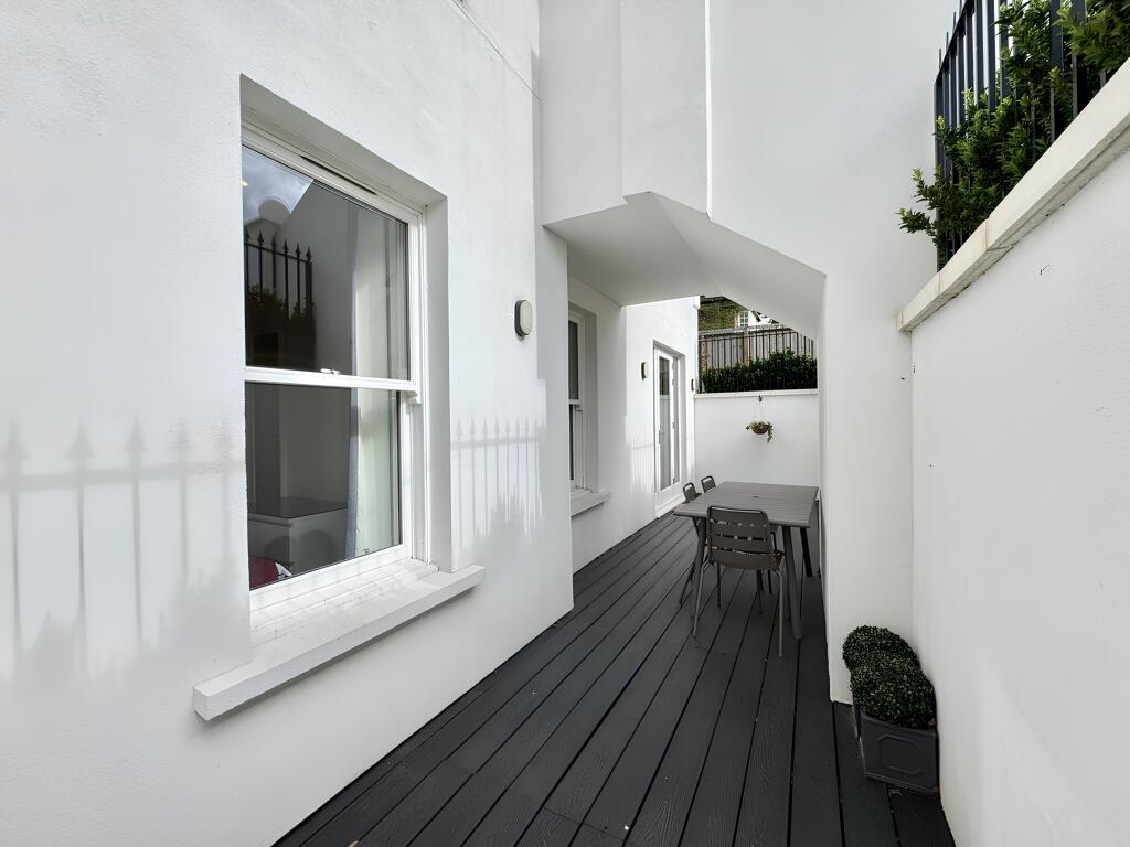 Main image of property: Oak Hill Road, Surbiton, Surrey, KT6
