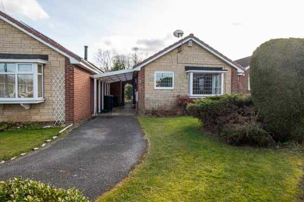 2 bedroom detached bungalow for sale in Nathan Drive, Waterthorpe, S20