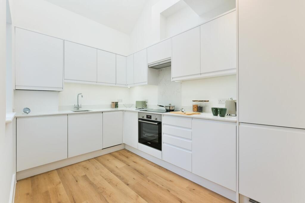 Additional property image - Goschen Mews, South Croydon