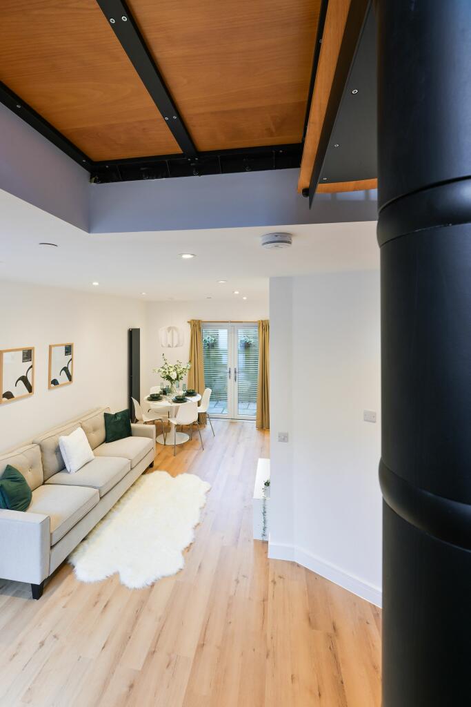 Additional property image - Goschen Mews, South Croydon