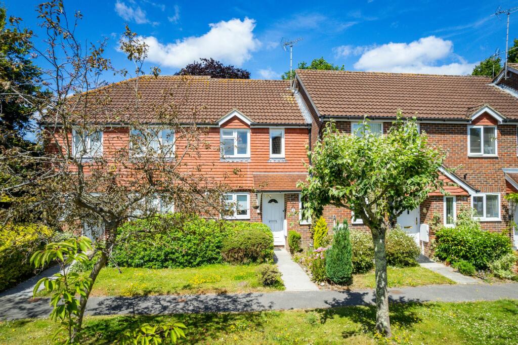 2 bedroom terraced house for sale in The Poplars, Hassocks, BN6