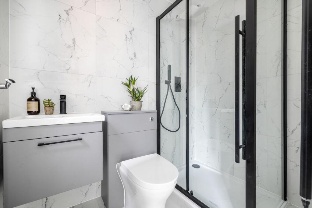 Additional property image - Zayn Apartments, Whyteleafe Hill, Whyteleafe