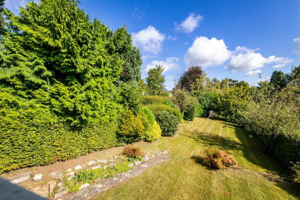 Additional property image - Woodside Close, Caterham, CR3