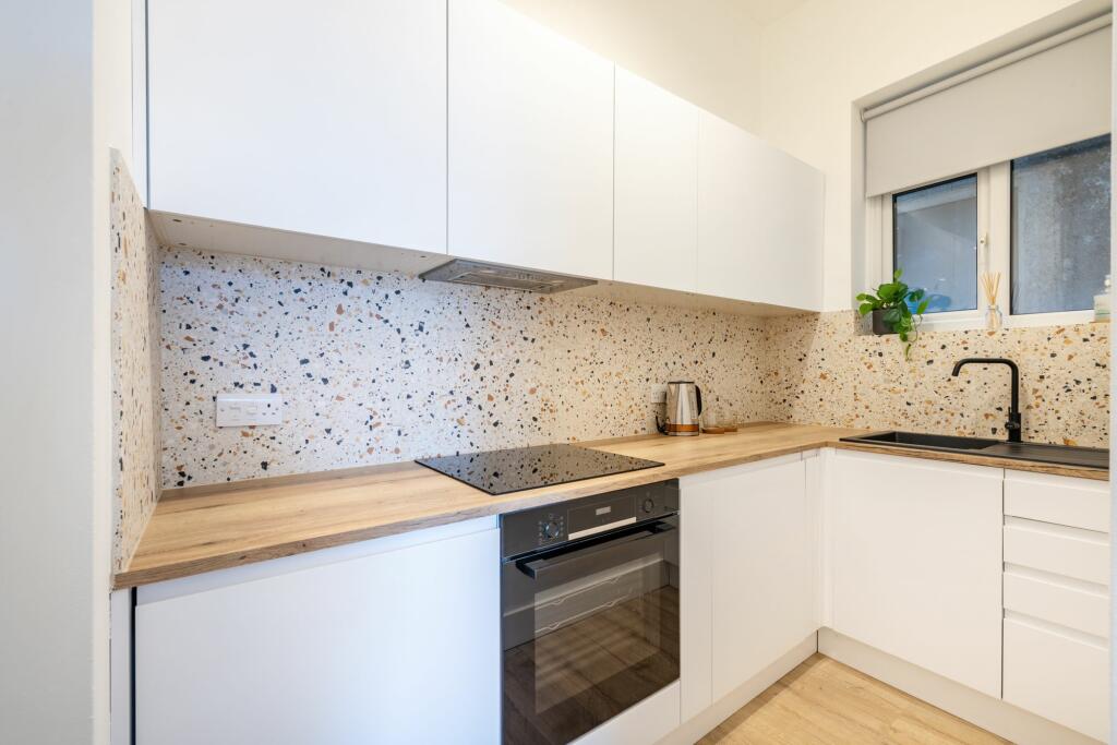 Additional property image - St. Peters Road, Croydon, CR0