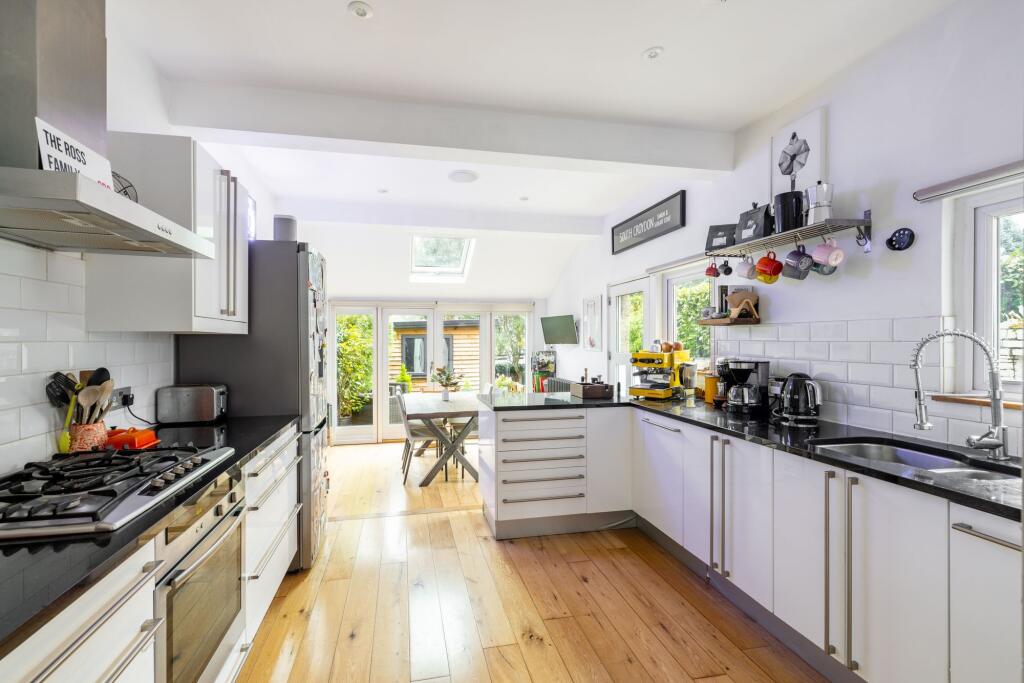 Additional property image - Chelsham Road, South Croydon, CR2
