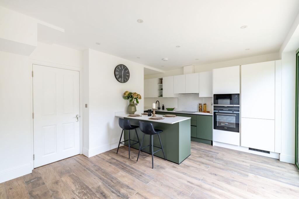 Additional property image - North Down, South Croydon, CR2