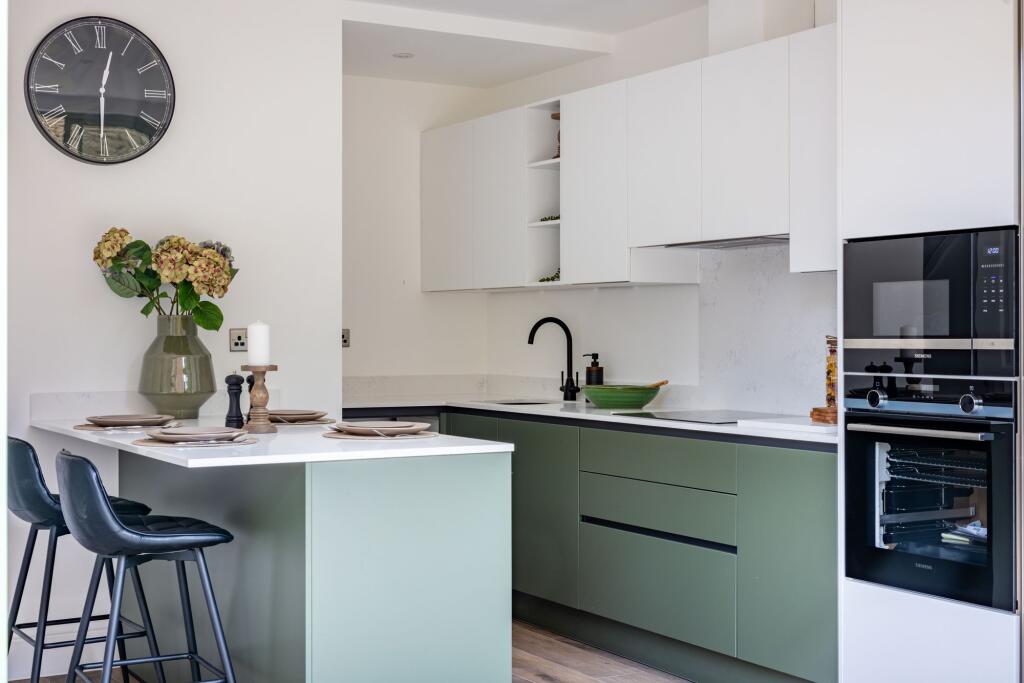 Additional property image - North Down, South Croydon, CR2