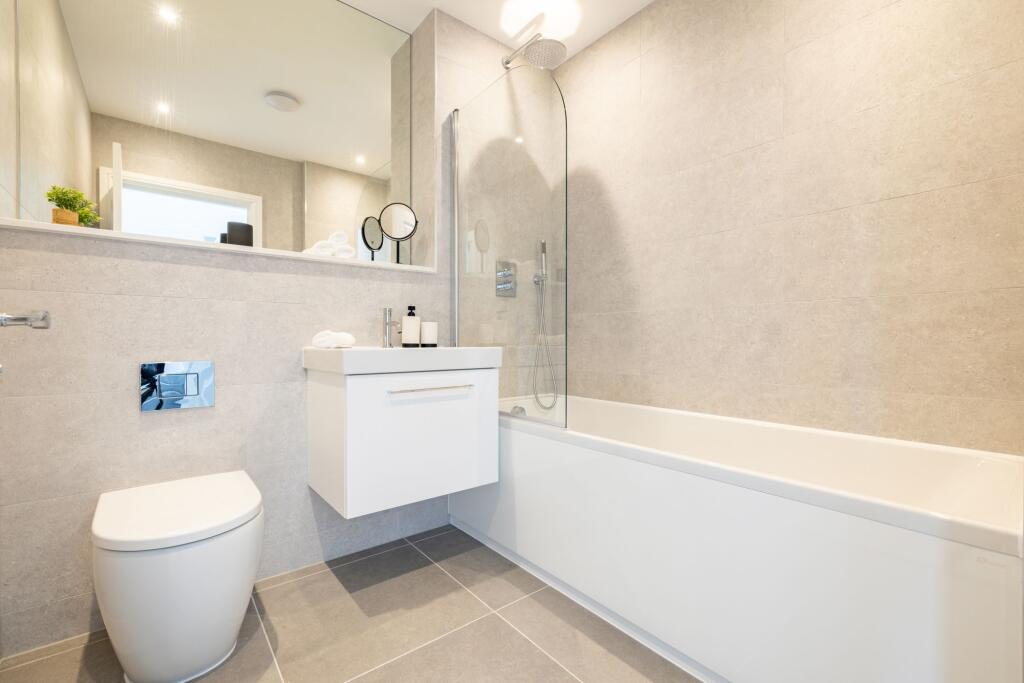 Additional property image - North Down, South Croydon, CR2