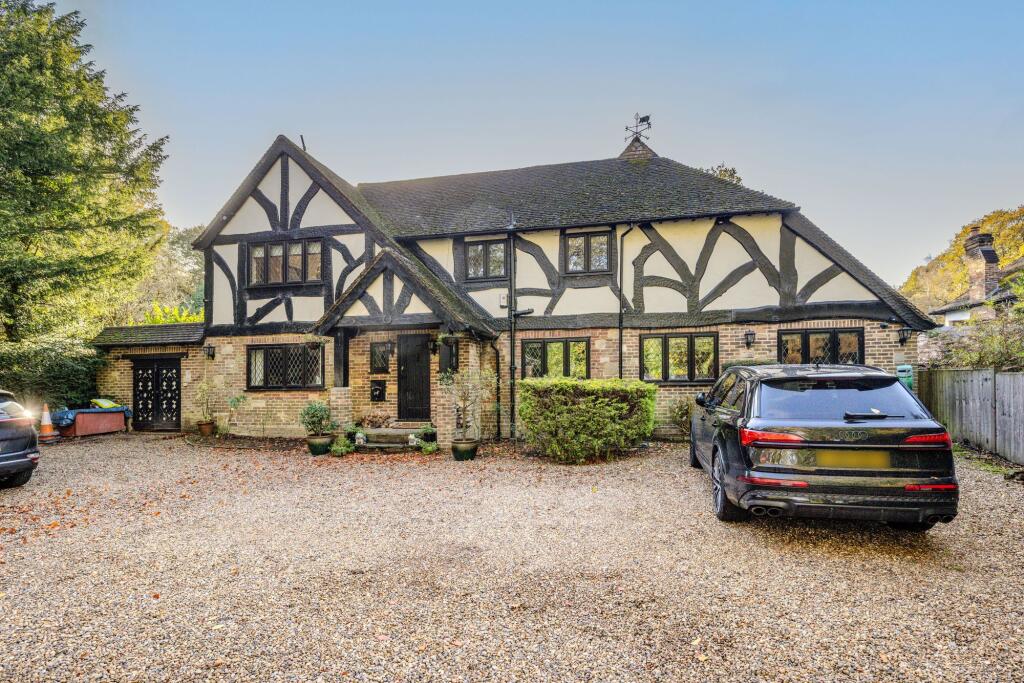 Main image of property: Effingham Road, Copthorne, RH10