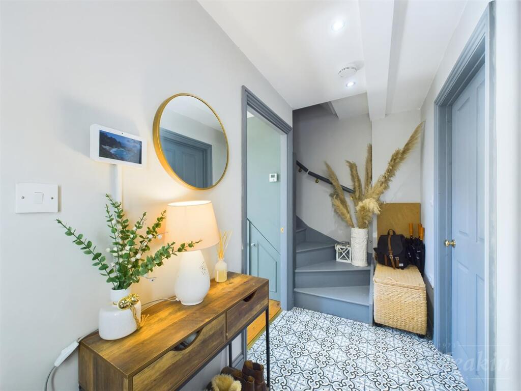 Additional property image - Haling Road, South Croydon
