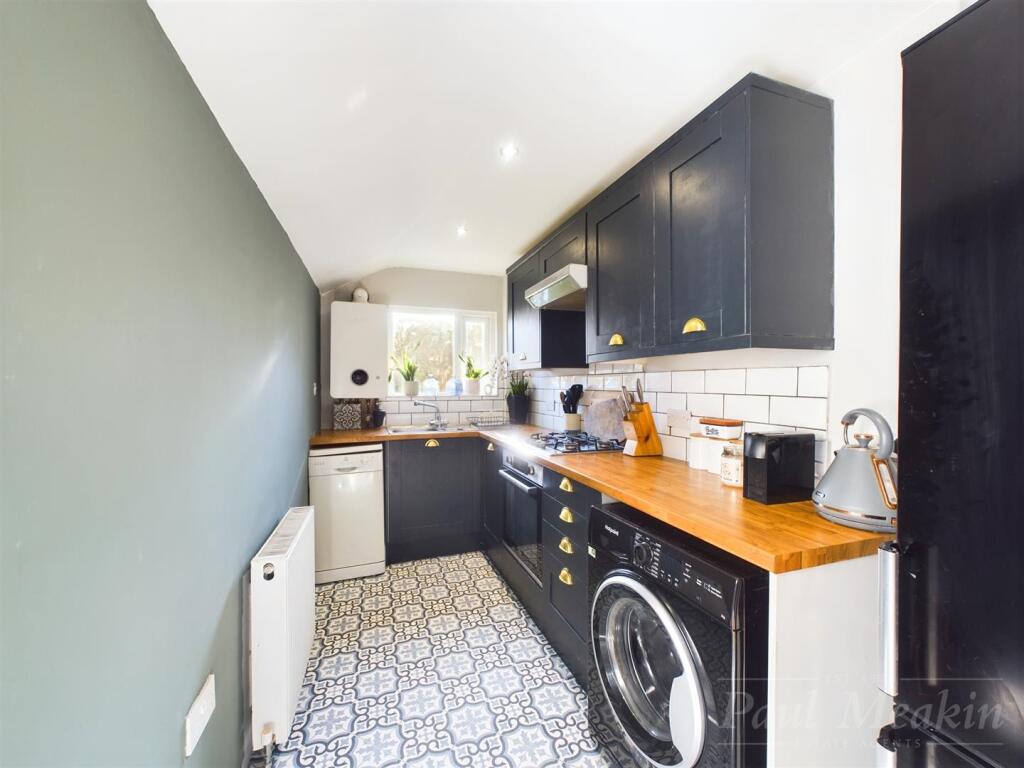 Additional property image - Haling Road, South Croydon
