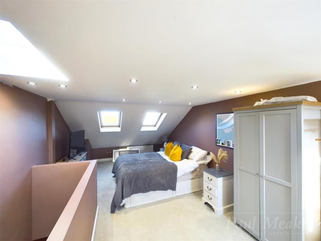 Additional property image - Haling Road, South Croydon