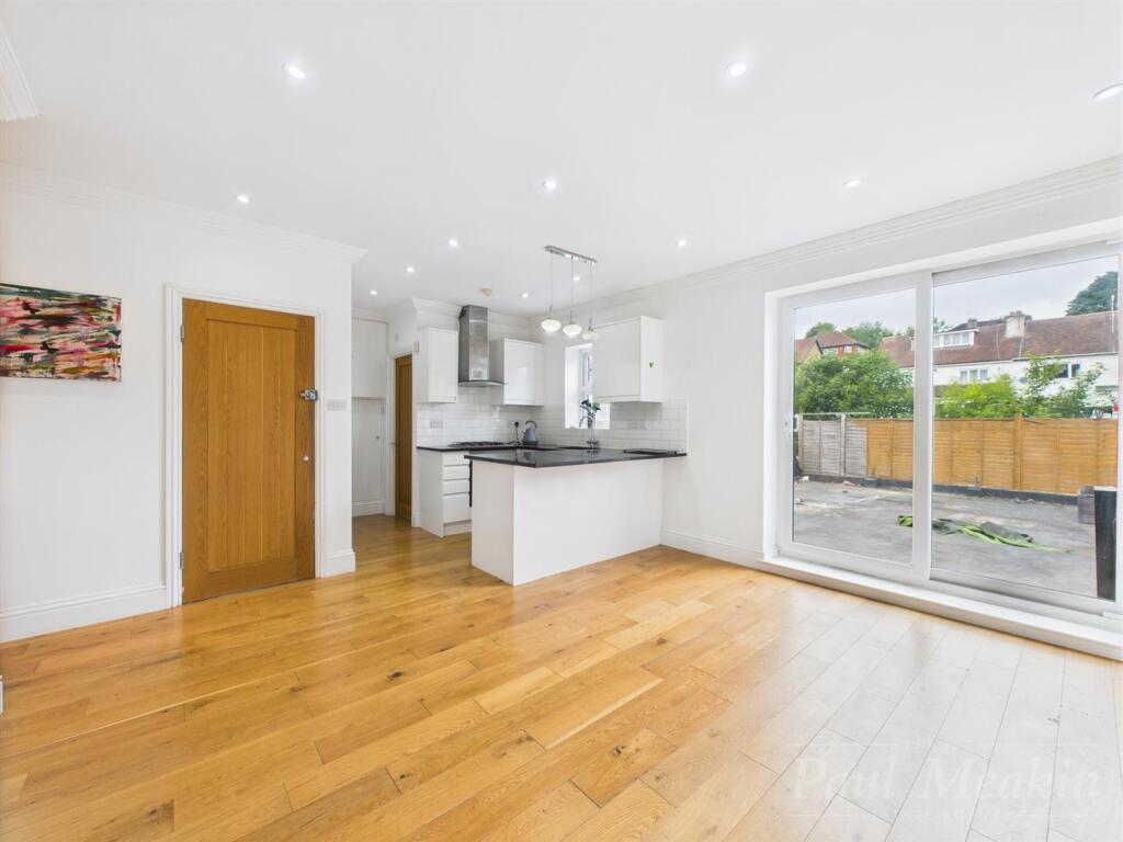 Main image of property: Brighton Road, South Croydon