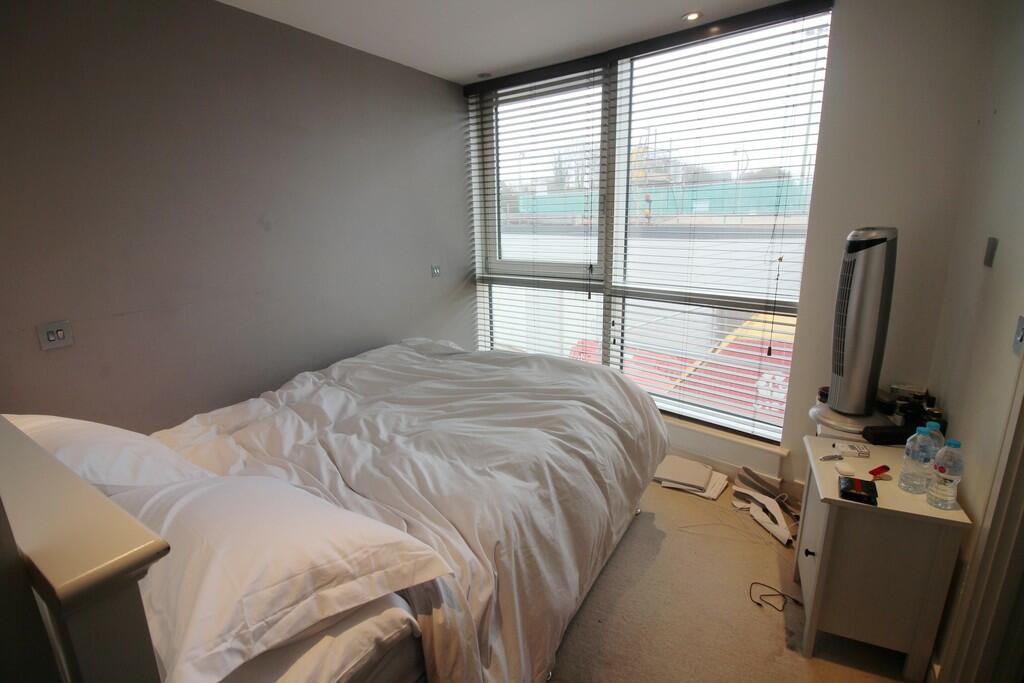 2 bedroom apartment for sale in Gunwharf Quays, Portsmouth, PO1