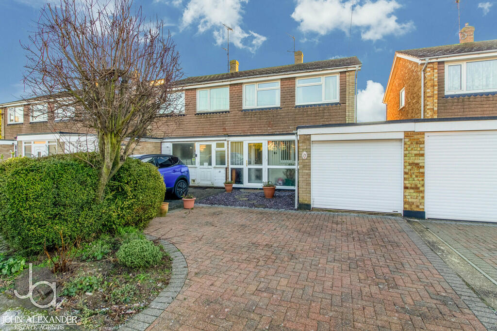 3 bedroom semidetached house for sale in Coriander Road, Tiptree, CO5