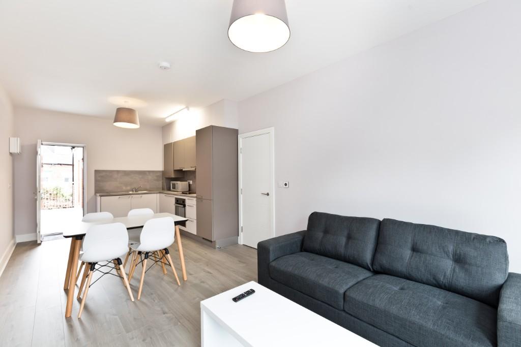 Main image of property: Apartment 11 Lynthorpe House, Sheffield, S1