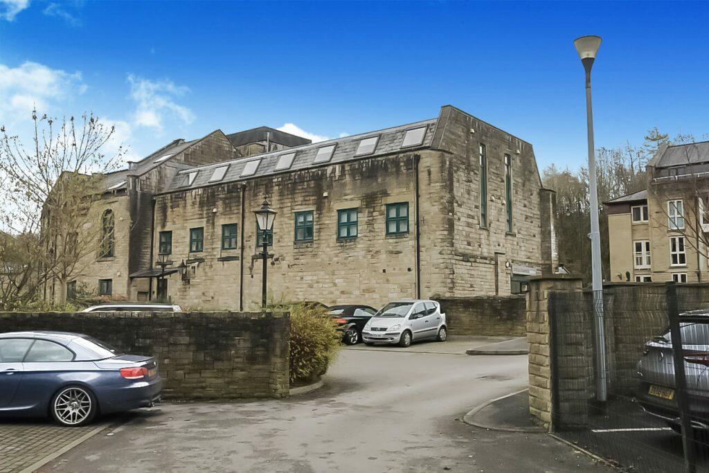 Main image of property: 11 Buckley Mill