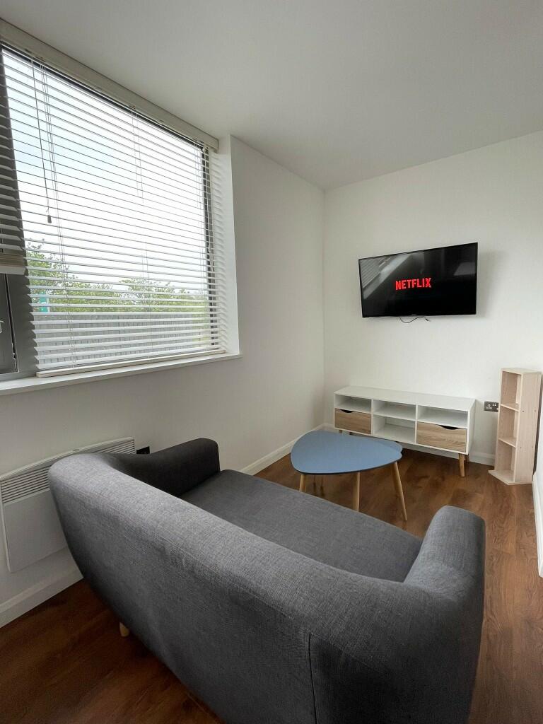 2 bedroom ground floor flat for rent in Kingsbridge House, South Seventh Street, Milton Keynes, Buckinghamshire, MK9