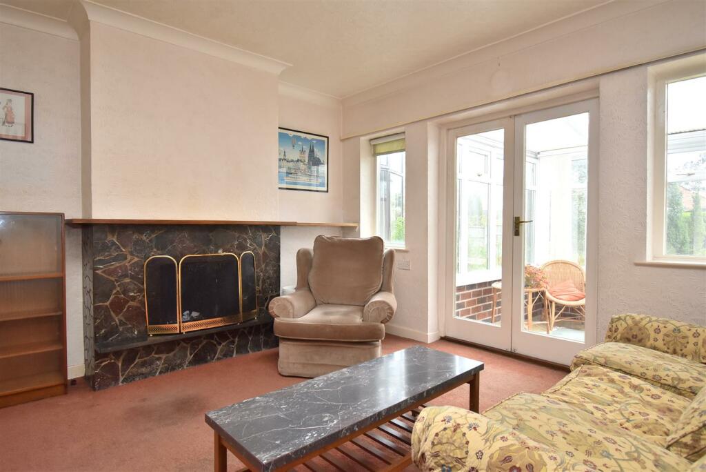 4 bedroom detached house for sale in Wirksworth Road, Duffield, Belper