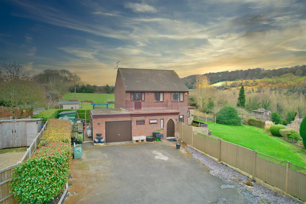 4 bedroom detached house for sale in The Scotches, Belper