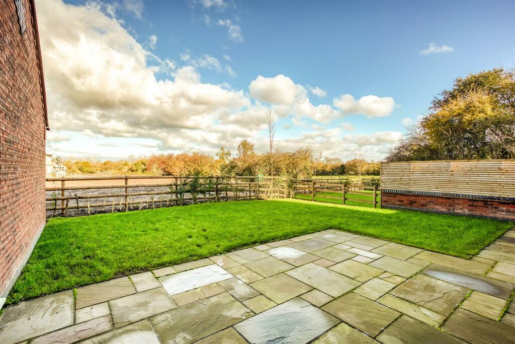Additional property image - Chestnut Close, Draycott-In-The-Clay, Ashbourne