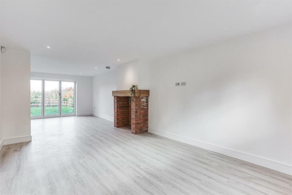 Additional property image - Chestnut Close, Draycott-In-The-Clay, Ashbourne