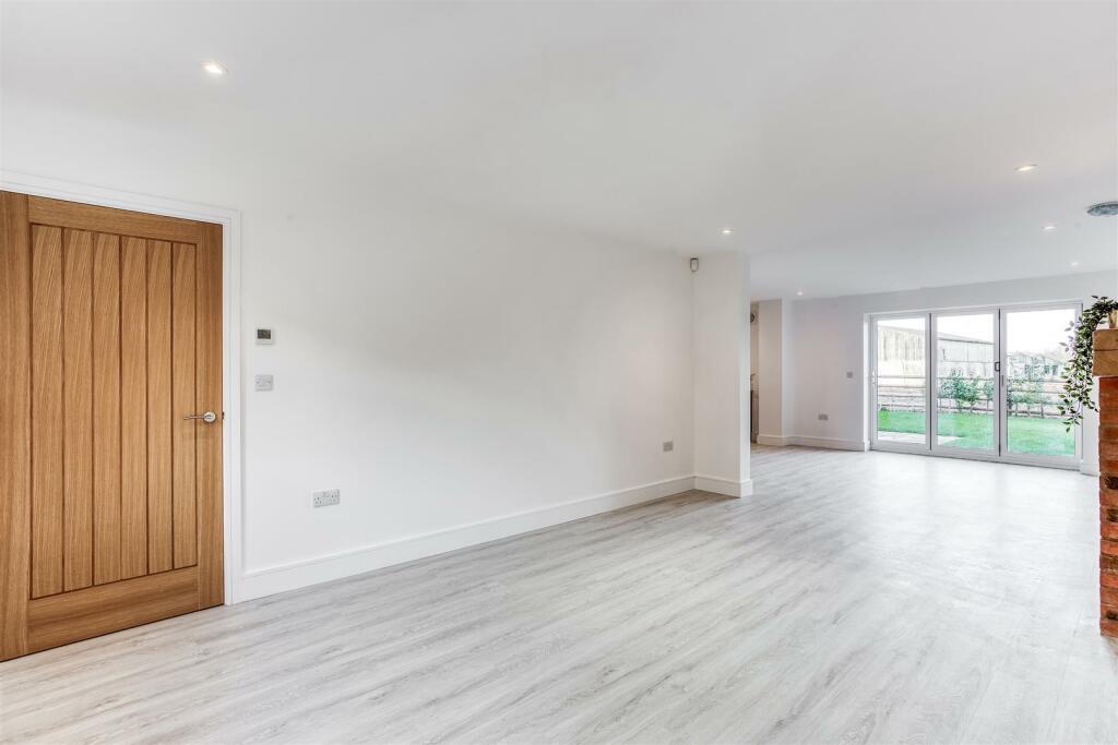 Additional property image - Chestnut Close, Draycott-In-The-Clay, Ashbourne