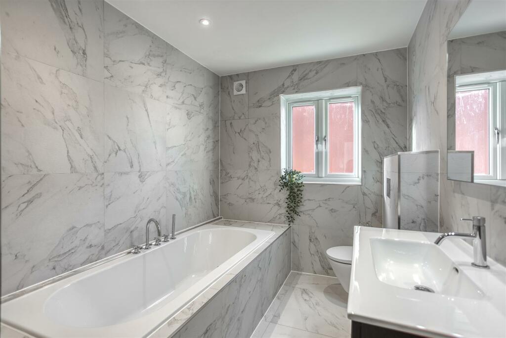 Additional property image - Chestnut Close, Draycott-In-The-Clay, Ashbourne