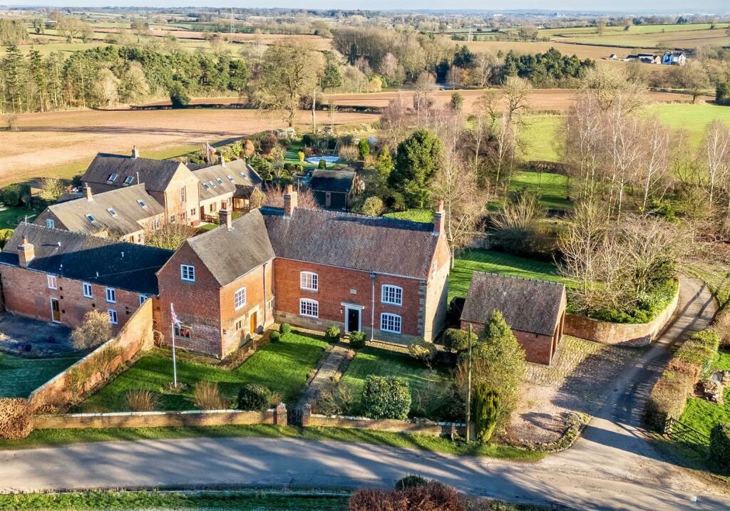 5 bedroom country house for sale in Burrows Old Hall, Brailsford