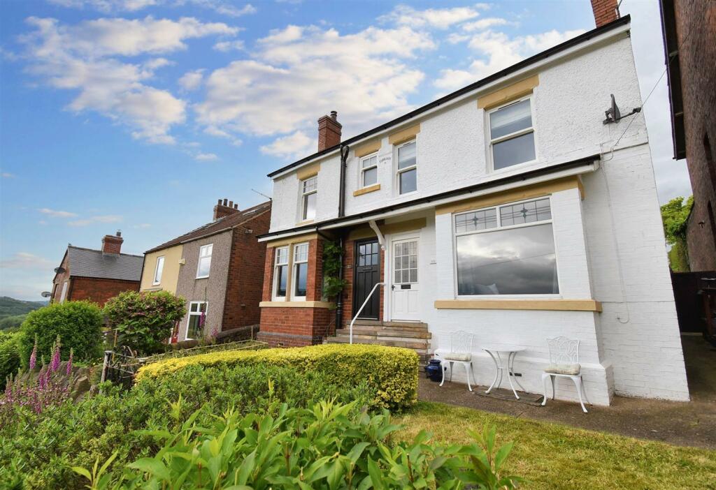 3 bedroom semidetached house for sale in Newbridge Road, Ambergate