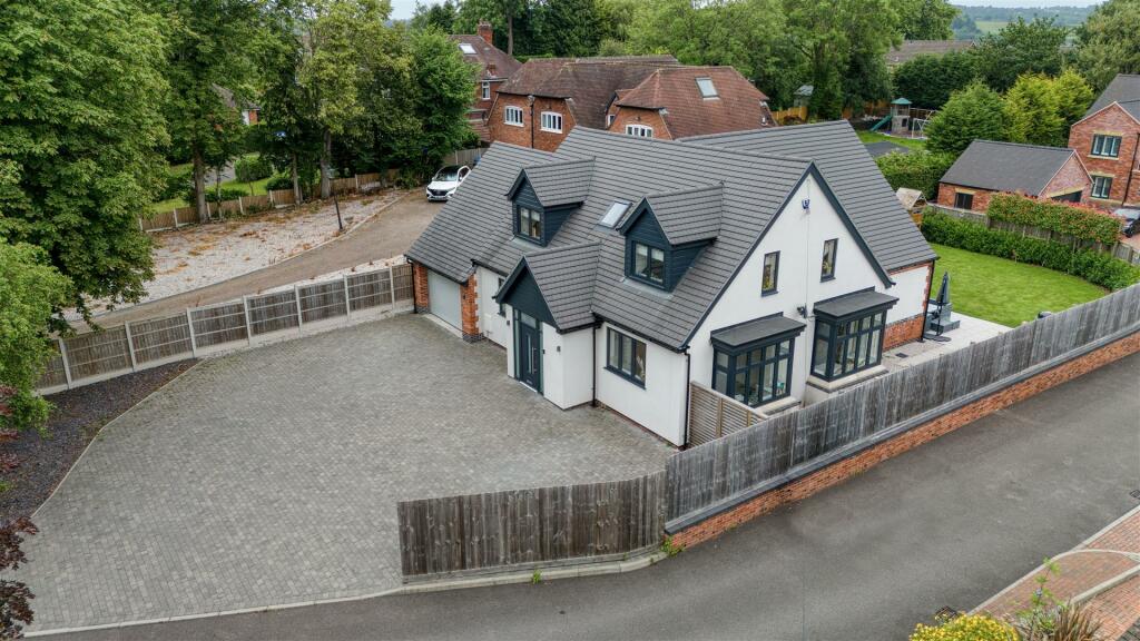 5 bedroom detached house for sale in Duffield Road, Allestree, Derby, DE22