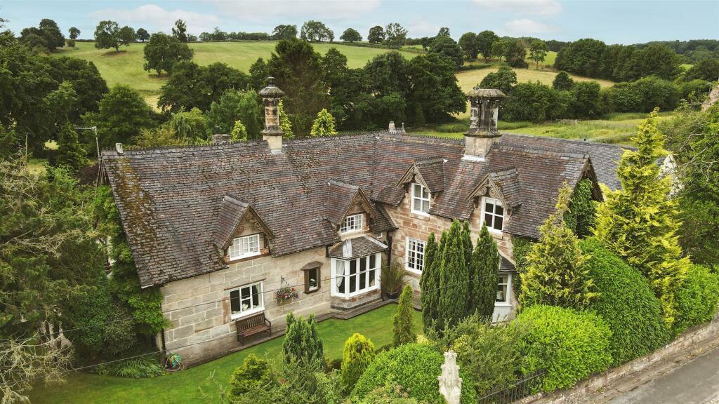 4 bedroom detached house for sale in Ellastone, Ashbourne, Derbyshire, DE6