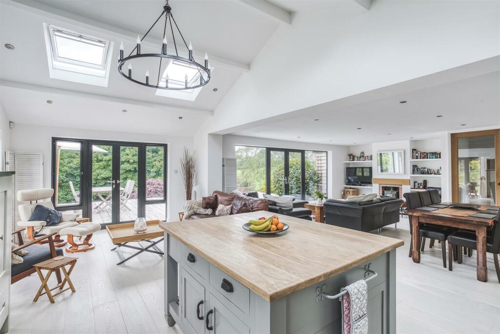 Additional property image - Santa Lucia Barn, Eaton Bank, Duffield, Derbyshire