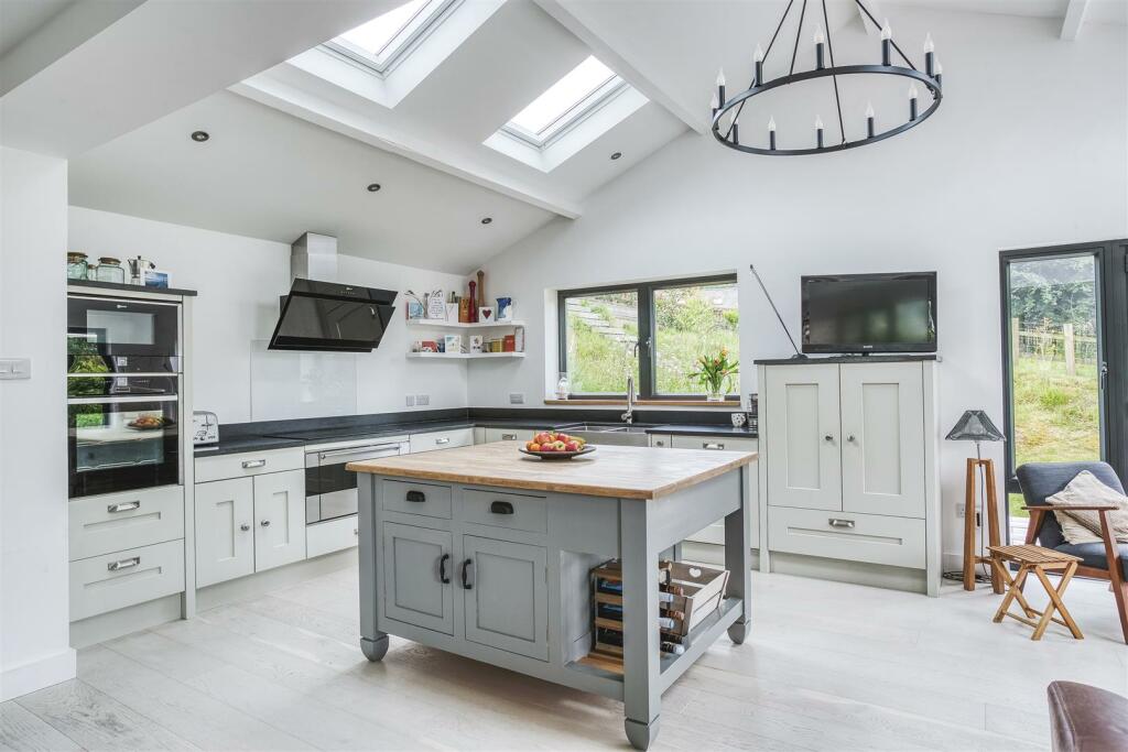 Additional property image - Santa Lucia Barn, Eaton Bank, Duffield, Derbyshire