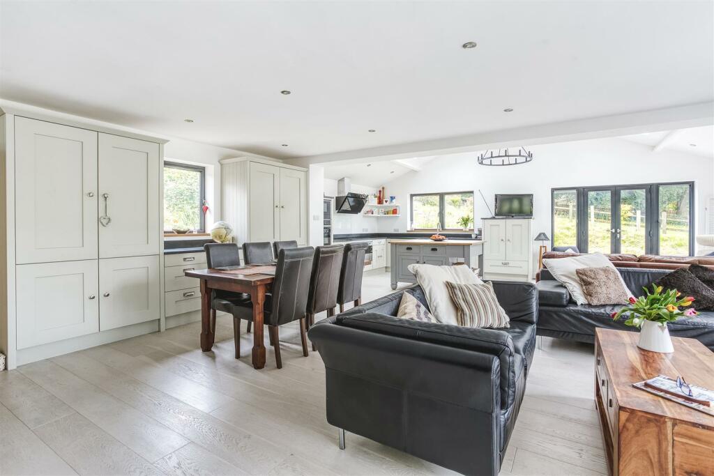 Additional property image - Santa Lucia Barn, Eaton Bank, Duffield, Derbyshire