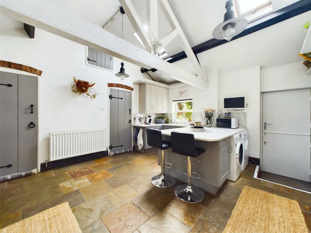 Additional property image - Shady Farm, Somercotes, Alfreton, Derbyshire