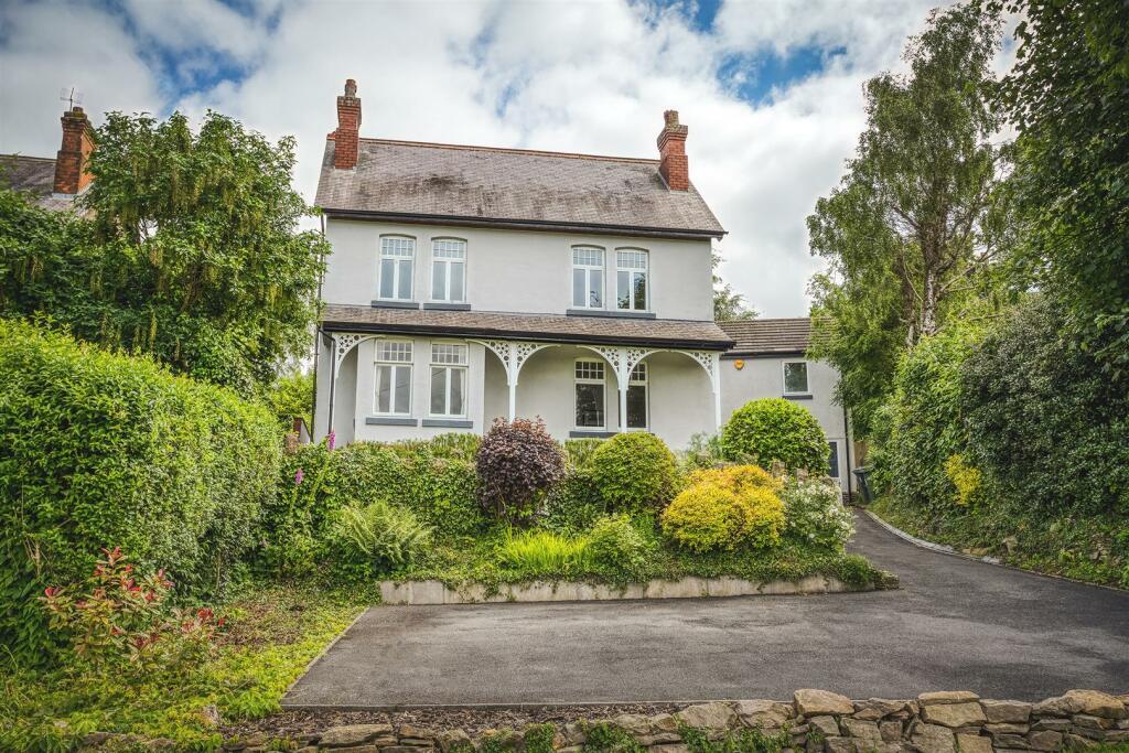 4 bedroom house for sale in Holmefield, Newbridge Road, Ambergate