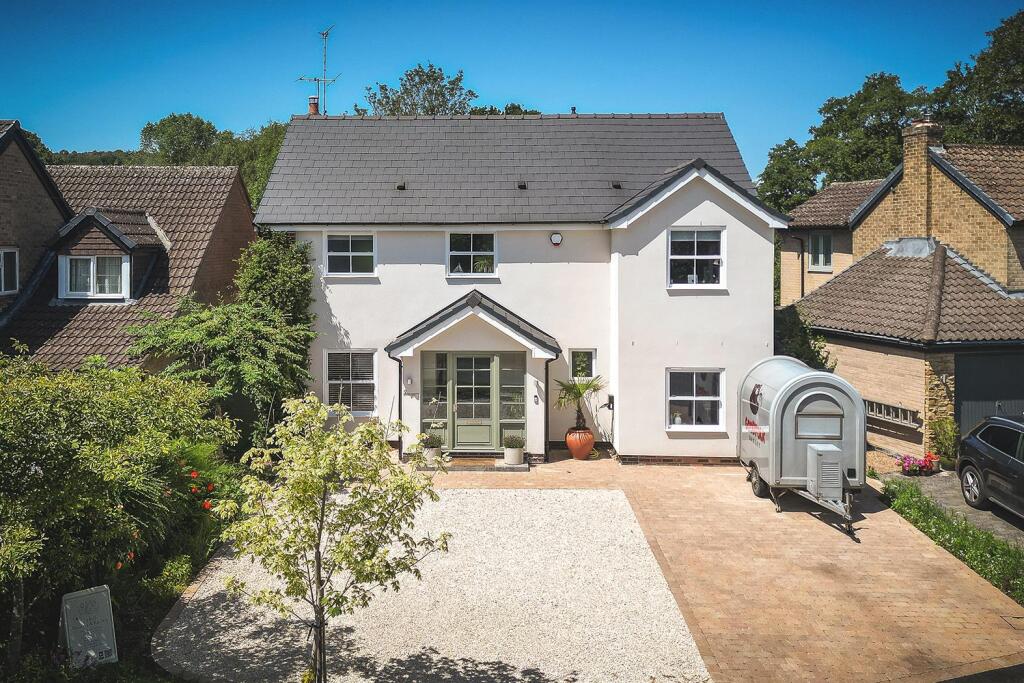 Main image of property: Short Avenue, Allestree Park, Derby