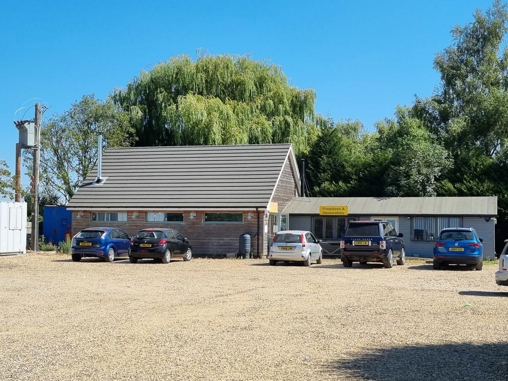 High street retail property to lease in Lynn Road, Walton Highway