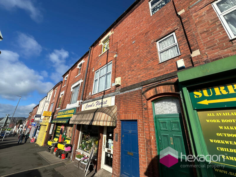 Main image of property: 39 Comberton Hill, Kidderminster