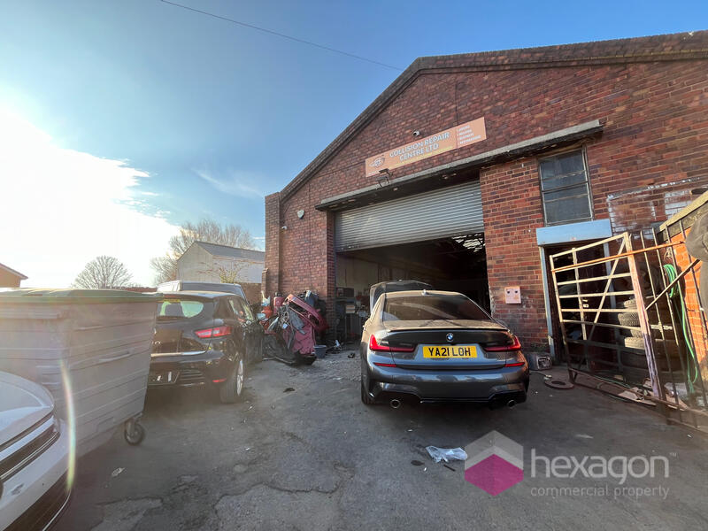 Main image of property: 1A Dunkirk Avenue, West Bromwich