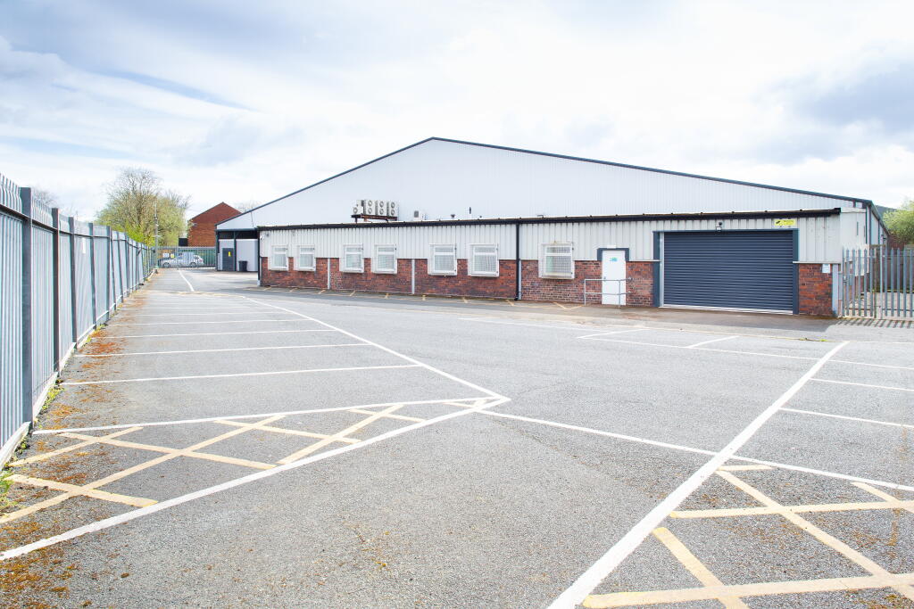 Main image of property: Unit 2E Masonry Trading Estate, 135 Bloxwich Road, Walsall