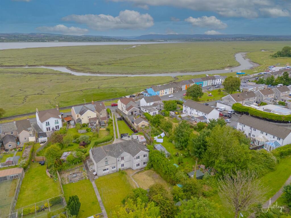 2 bedroom end of terrace house for sale in Coastin' Houses, Penclawdd
